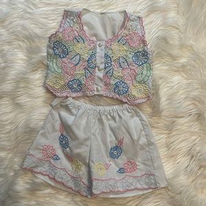 Hand made Indonesian got on a trip for my daughter mint condition 🌸🌸🌸